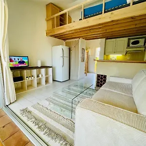 Apartment Bel Avec Mezzanine, Vue Et Piscine, Cogolin